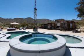 Quiet Compound 5Min to Park Pool and Spa 5Acres